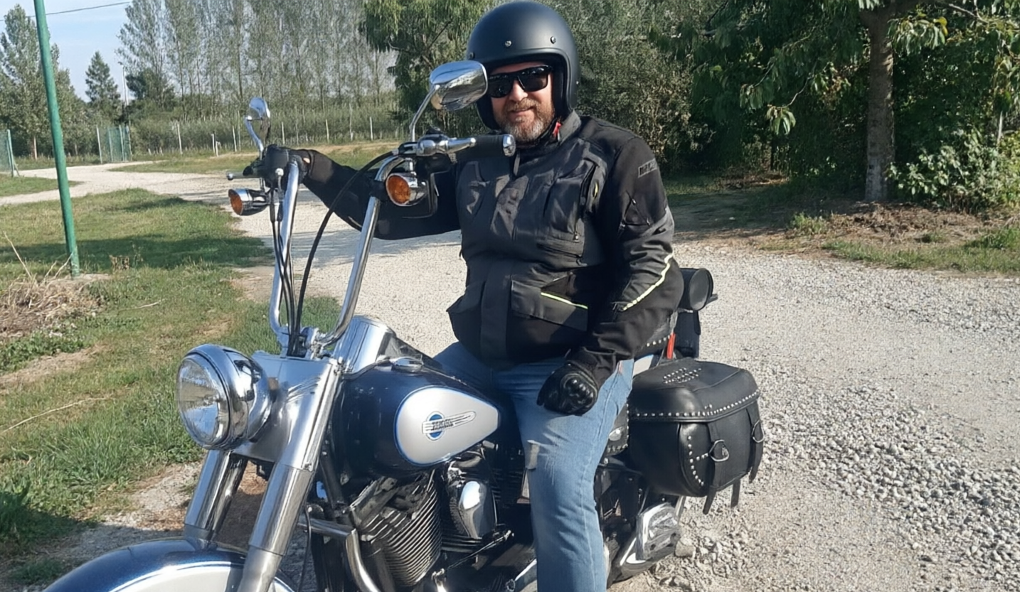Вячеслав на мотоцикле